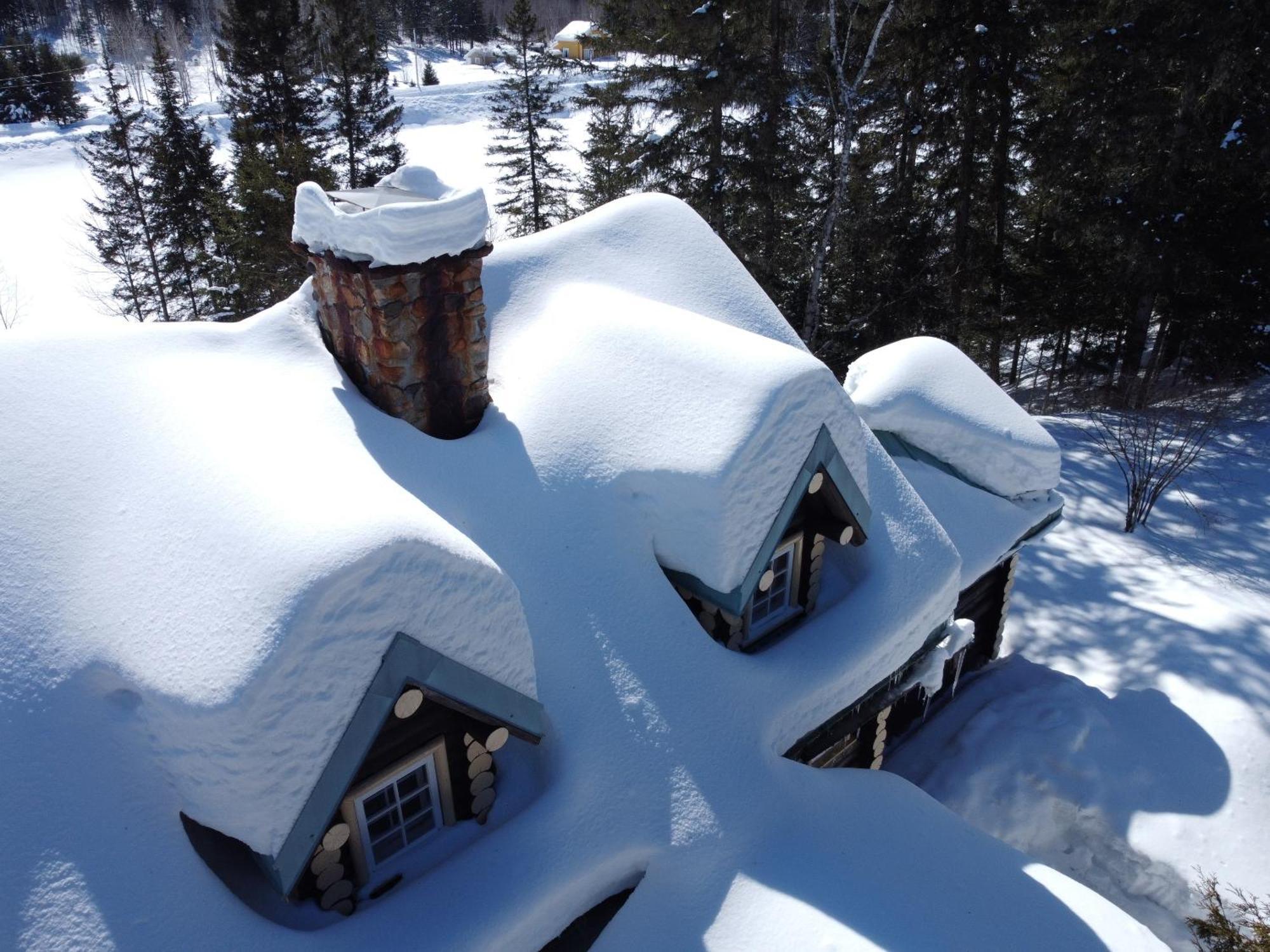 Domaine Le Bostonnais - Le Village En Bois Rond La Tuque Exteriér fotografie