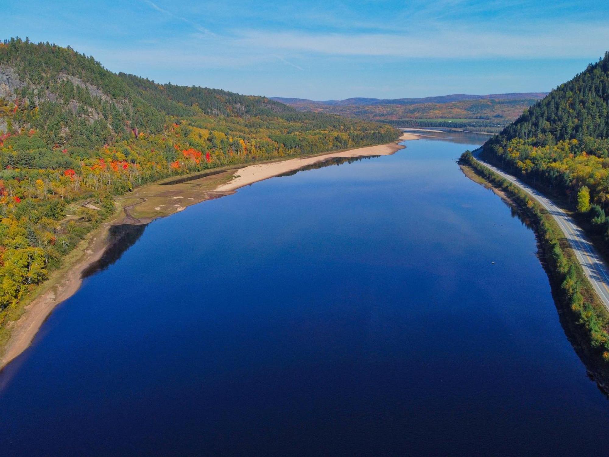 Domaine Le Bostonnais - Le Village En Bois Rond La Tuque Exteriér fotografie