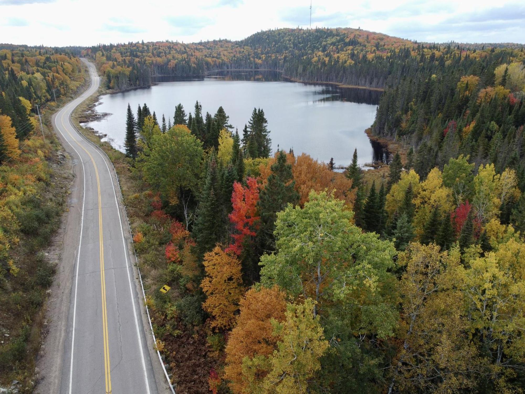 Domaine Le Bostonnais - Le Village En Bois Rond La Tuque Exteriér fotografie