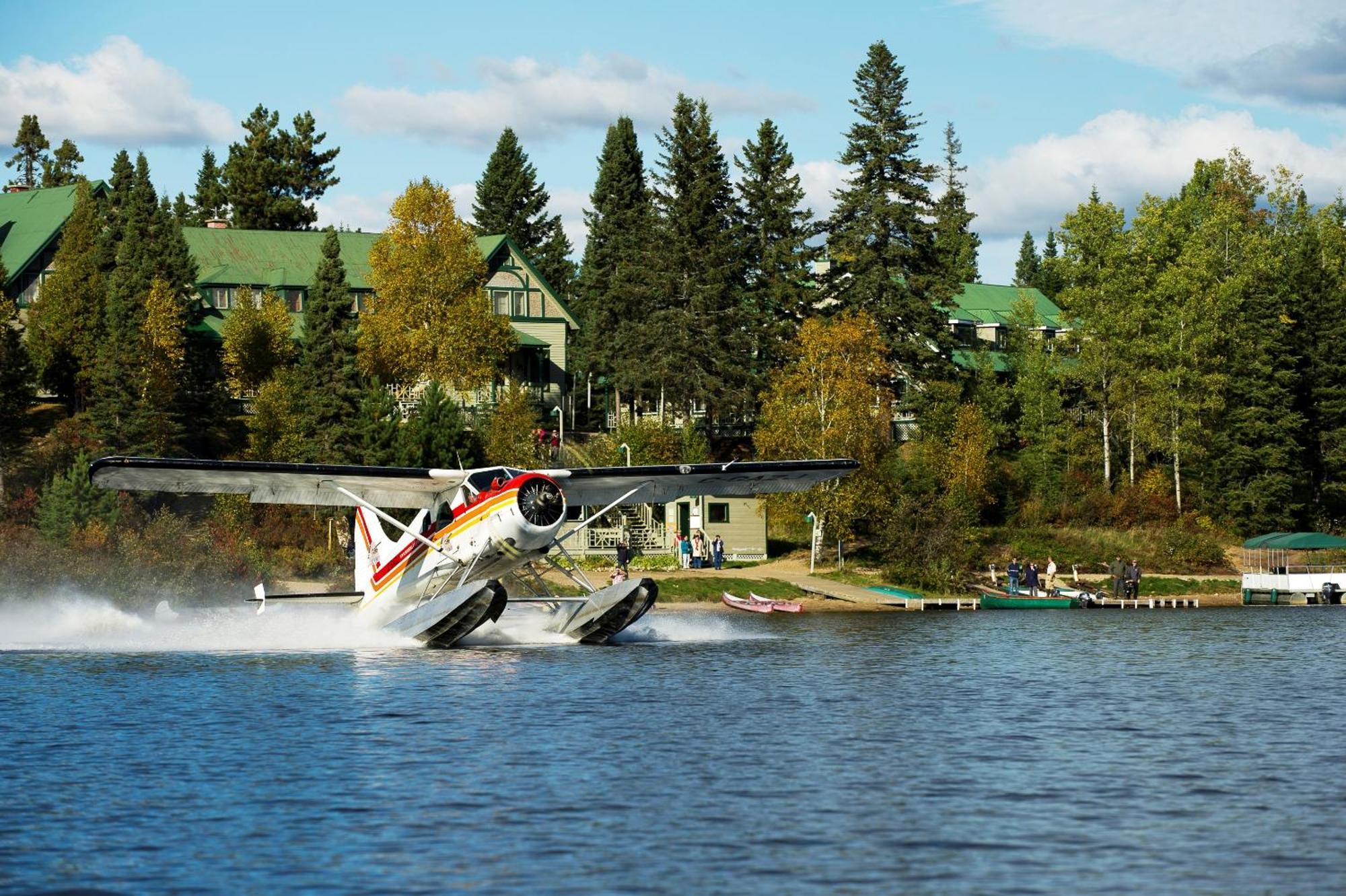 Domaine Le Bostonnais - Le Village En Bois Rond La Tuque Exteriér fotografie